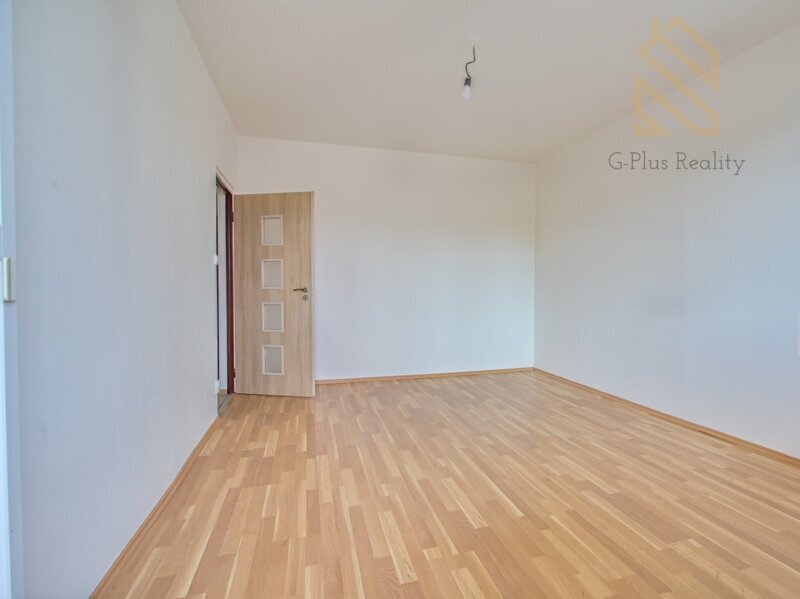 Pronájem bytu 2+1 s lodžií, 60 m² – Louny, ul. Jana Švermy
