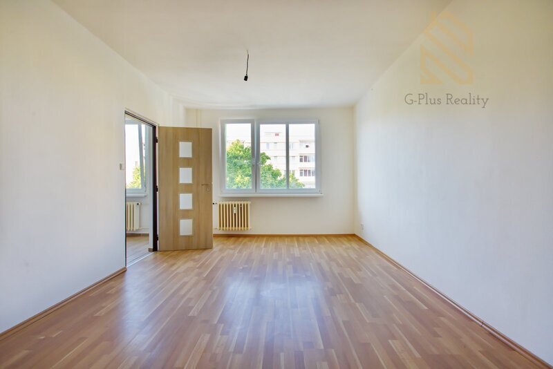 Pronájem bytu 2+1 s lodžií, 60 m² – Louny, ul. Jana Švermy