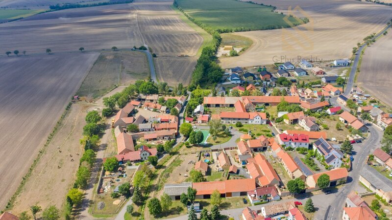 Pronájem, komerční využití kancelář, 3+1, 100m2, Černiv